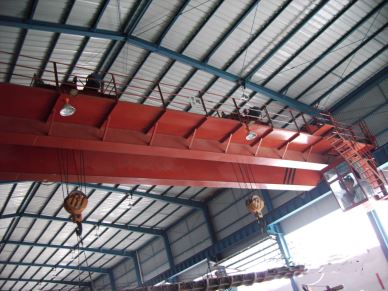 QD заводський кран 70 тн